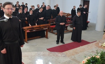 о. Роберт Сарно у ВІФБС